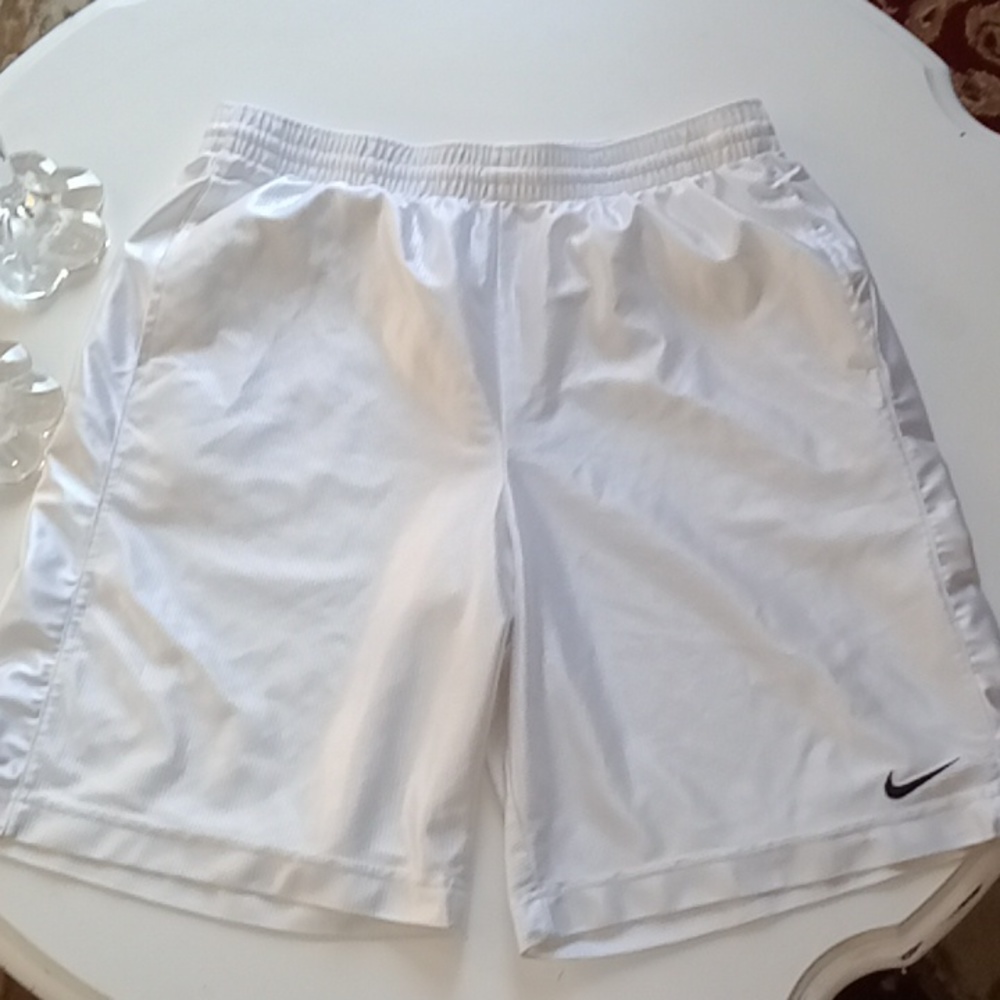 Xlarge Nike basketball shorts